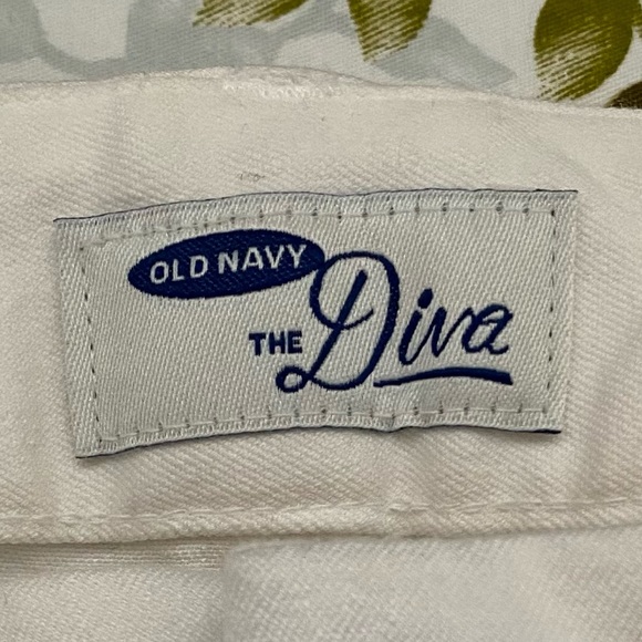 Old Navy Size 4 “The Diva” White Pants - Picture 11 of 12
